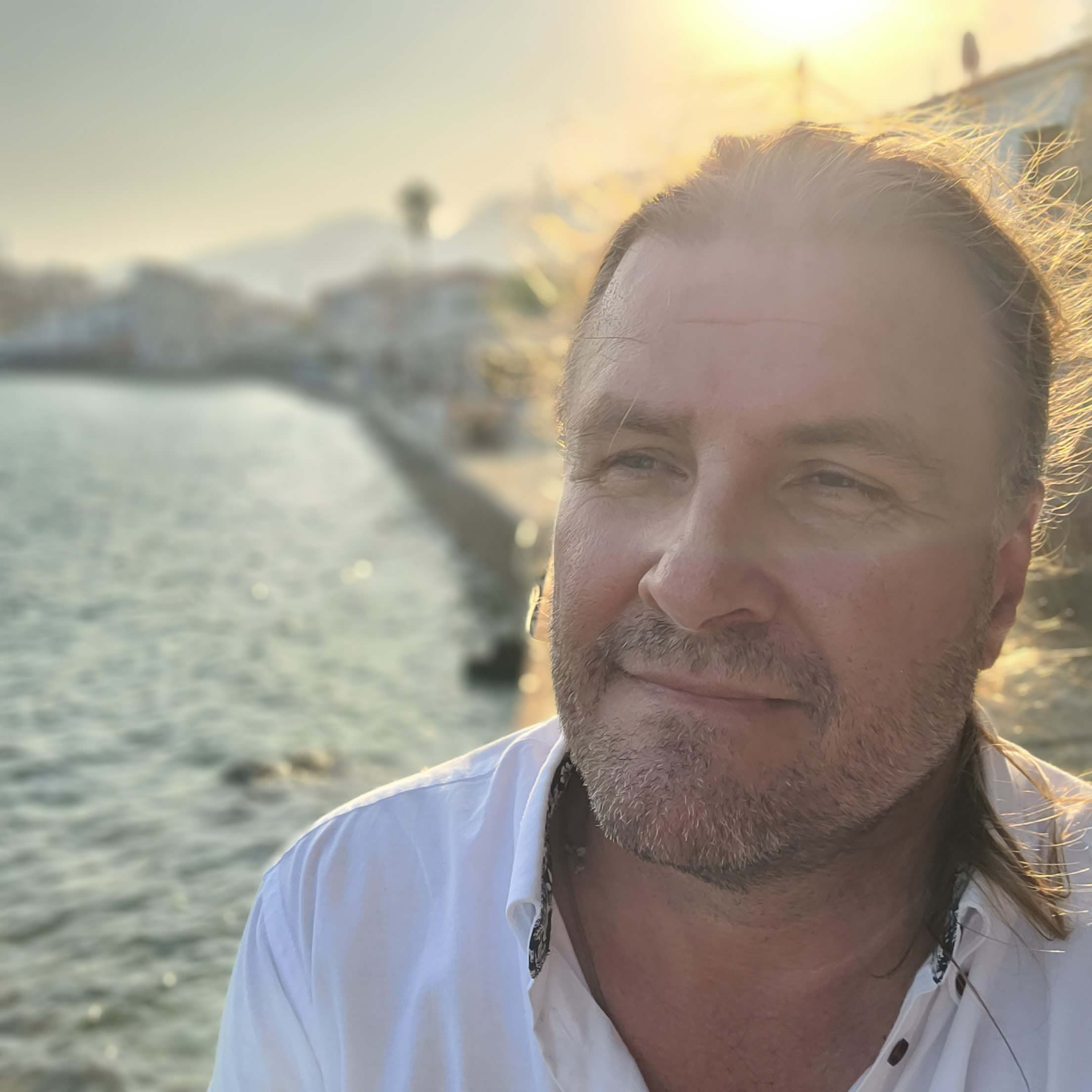 Gent Wennmo, fantasy fiction writer